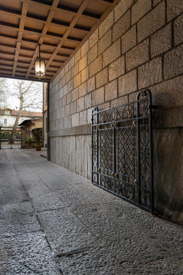 Interno Appartamento In Un Castello Storico In Centro Mailand Exterior foto